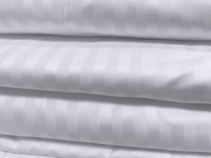 Komplet pościeli hotelowej adamaszek 140x200 cm kolor biały deseń 1 cm , wzmocniona satyna bawełniana