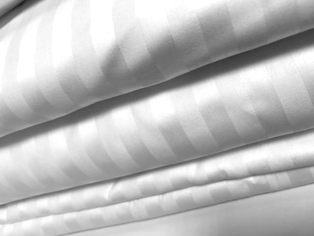 Komplet pościeli hotelowej adamaszek 140x200 cm kolor  biały, wzmocniona satyna bawełniana