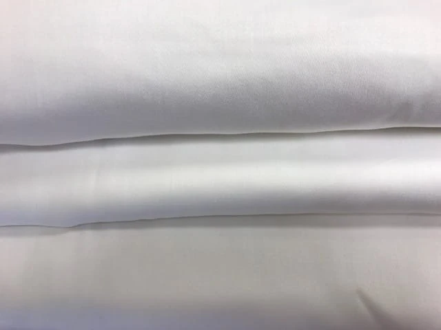 zdjecie poscieli hotelowej slevo